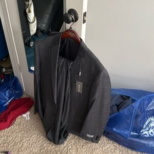 Michael kors new suit. 40R coat and 33 waist pants